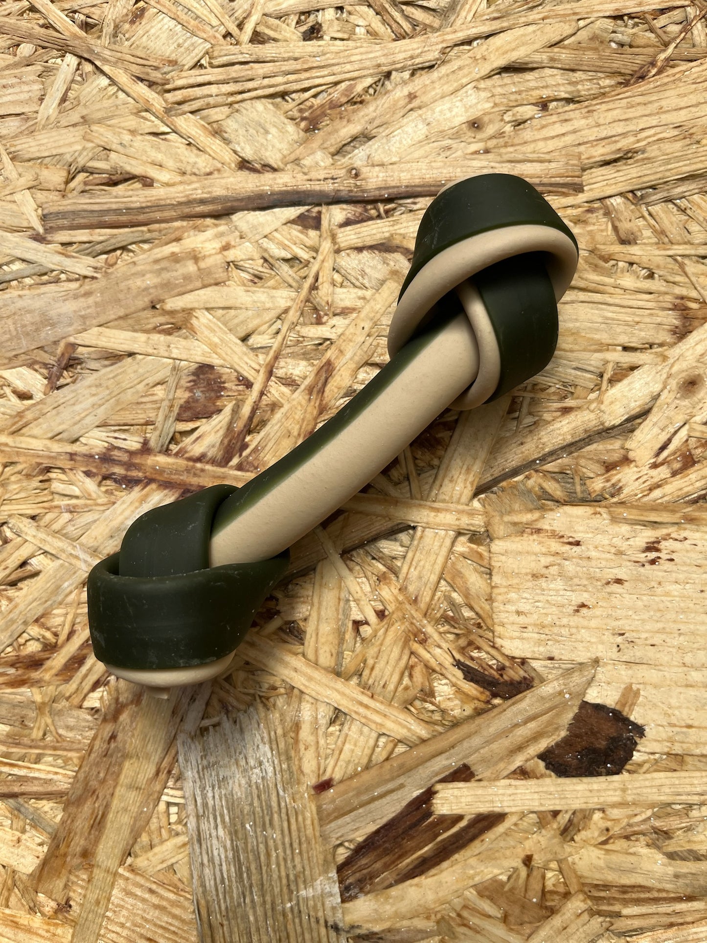 Veggie Knotted Bone - Medium